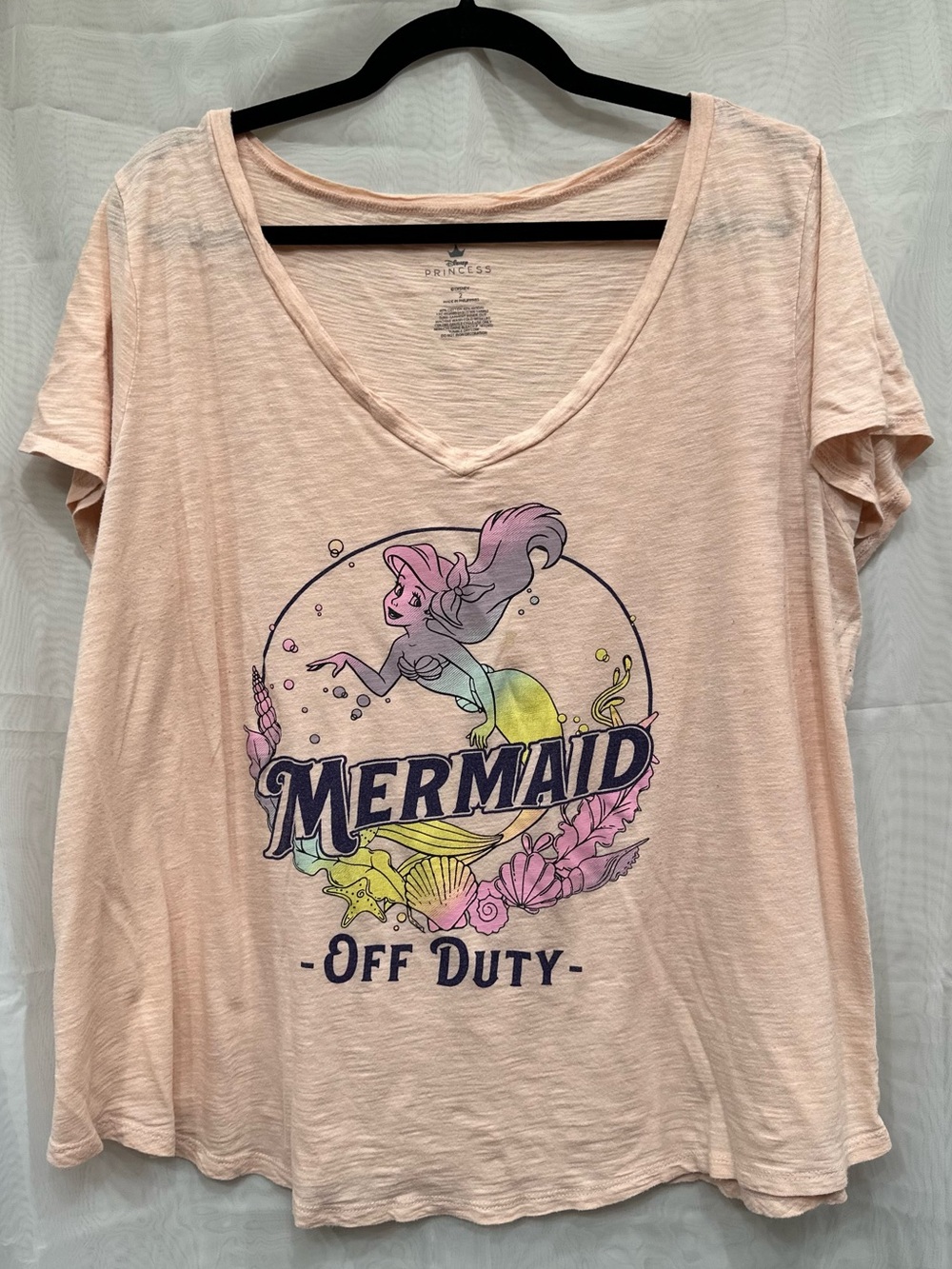 Mermaid Off Duty Women's V-Neck Graphic Tee - Pale Peach